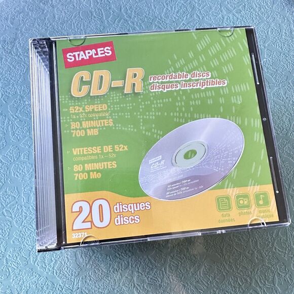 NEW Staples 20 CD-Rs Recordable Compact Discs in Cases 52x speed 80 min 700 MB - Picture 2 of 5